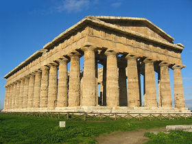 The temple of Neptune in Paestum 