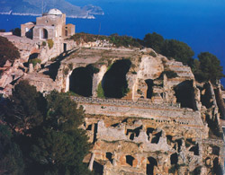 <b>Bird's eye view of Villa Jovis</b>