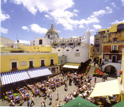 <b>The main square of Capri</b>