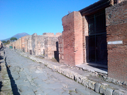 <b>Strada con pietre pedonali a Pompei</b>