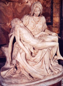 <b>Michelangelo's Pietà in the <br>Vatican Museums</b>