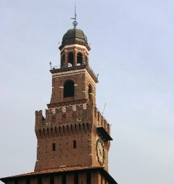 <b>Una torre del Castello Sforzesco</b>