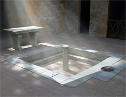 <b>A suggestive example of a Roman <br>House in Herculaneum</b>