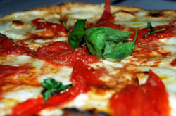 <b>La tipica pizza Margherita</b>
